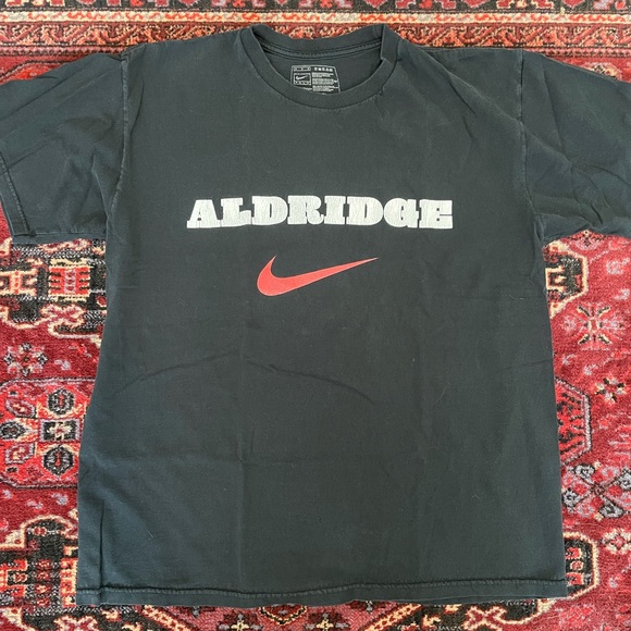 Nike Other - NIKE GRAPHIC T-SHIRT